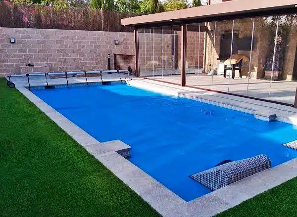 cobertor piscina verano
