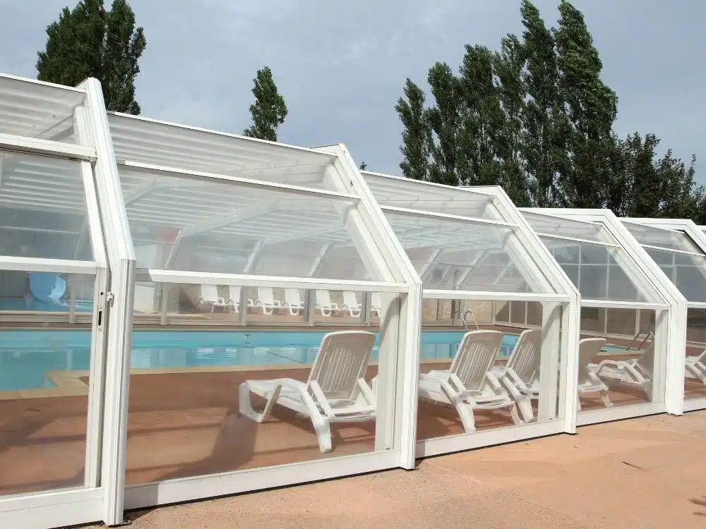 cubierta de piscina
