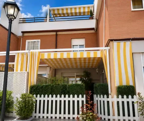 Pérgola de lona en Getafe