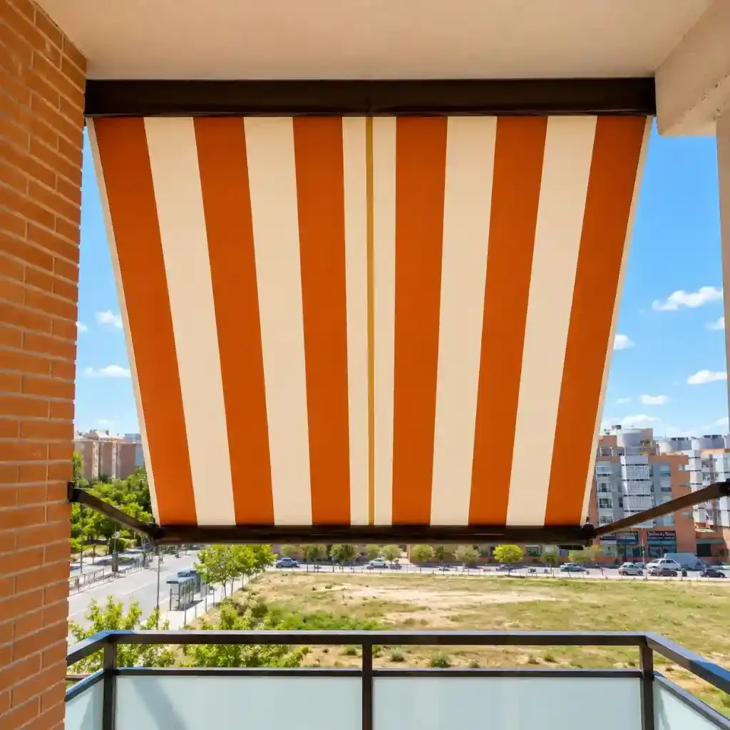 Toldo stor instalado por Toldos Picasso