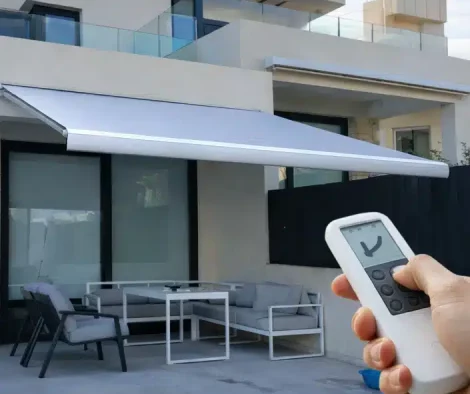 Toldos motorizados instalados a medida por Toldos Picasso